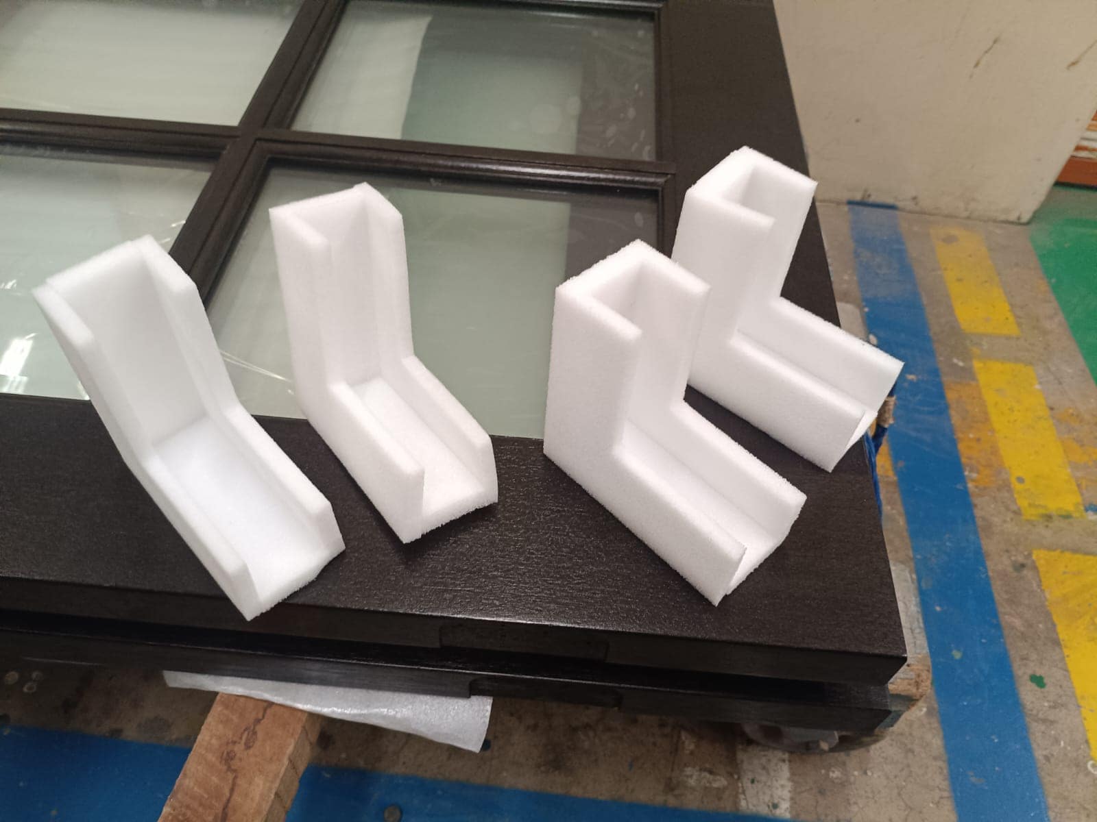 EPE Foam Corner for Door and Window Packaging (3)